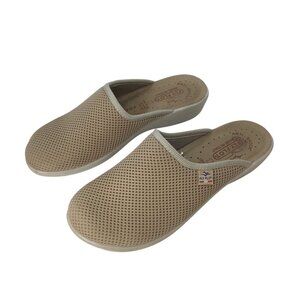 Fly Flot Clogs Size 7.5 / 38 Beige Knit Mesh Italy Anti-Shock Comfort Slip On